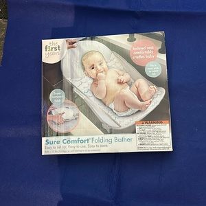 NIB The First Years folding bather